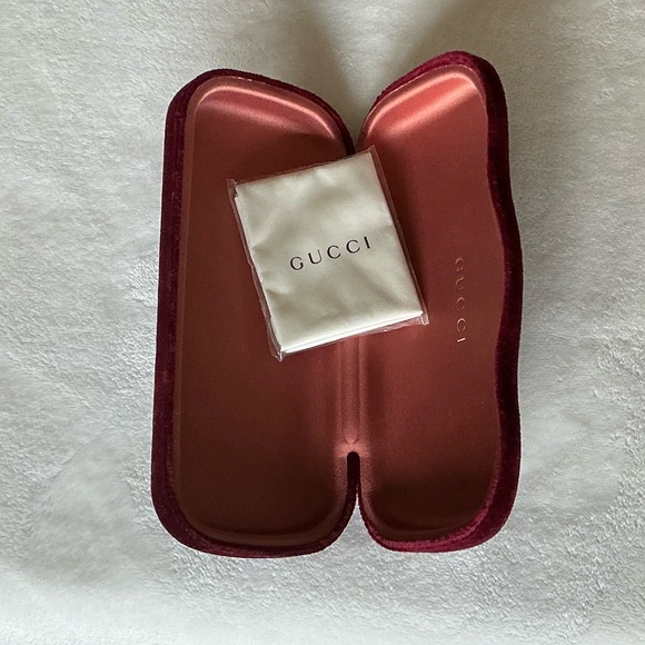 GUCCI VELVET SUNGLASSES CASE - Picture 3 of 10